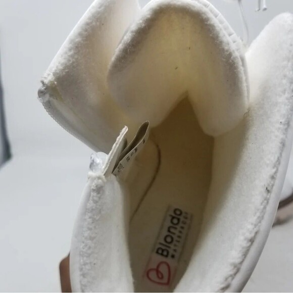 Blondo Daisy  Waterproof Lug Sole Boot in White Nylon - Picture 8 of 16